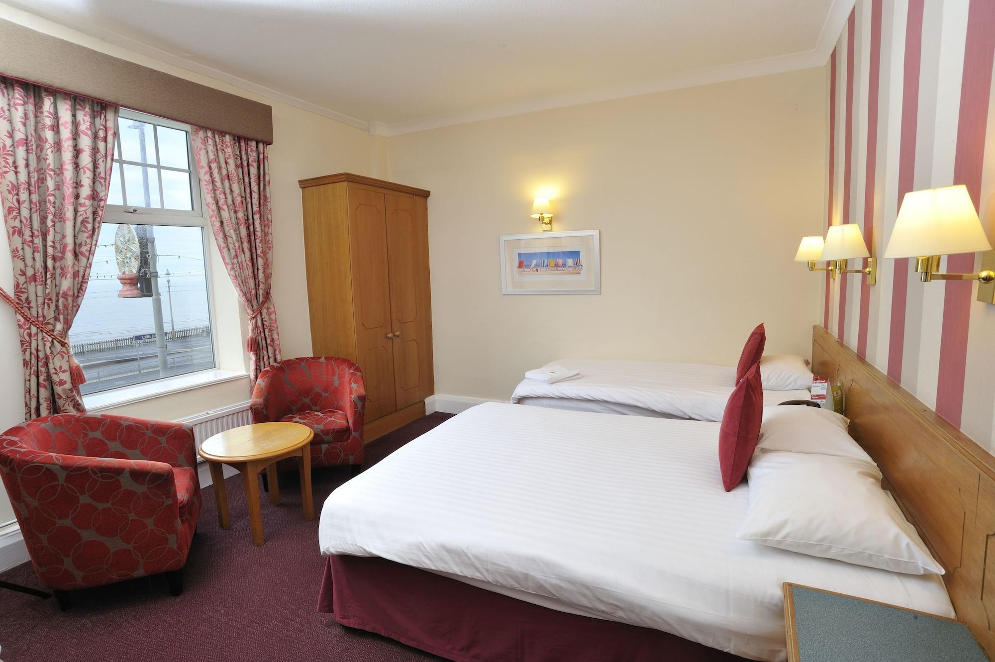 Cliffs 3* Blackpool
