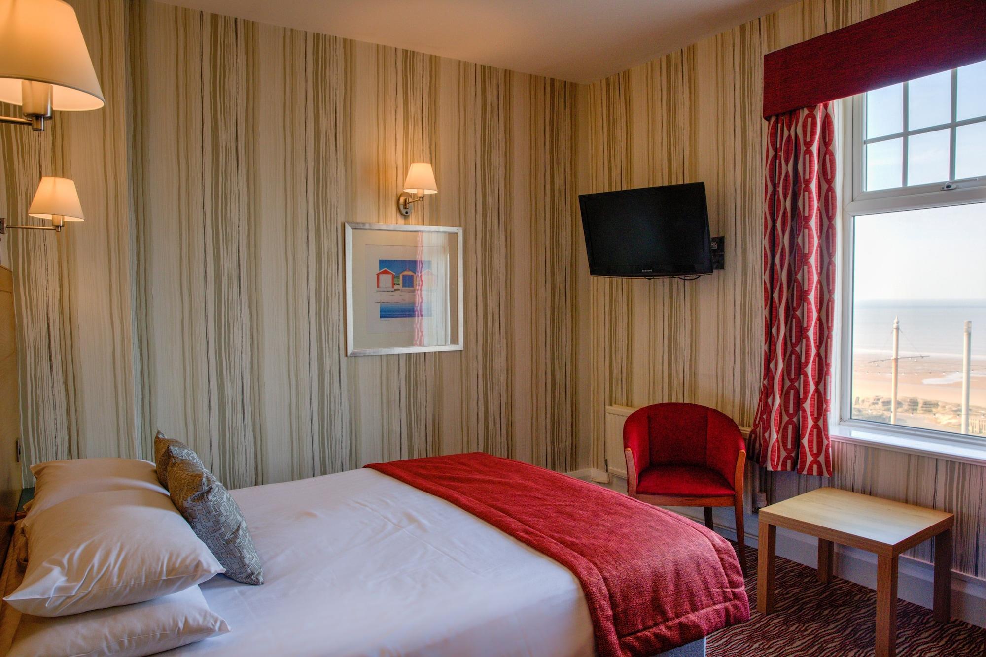 Cliffs 3* Blackpool