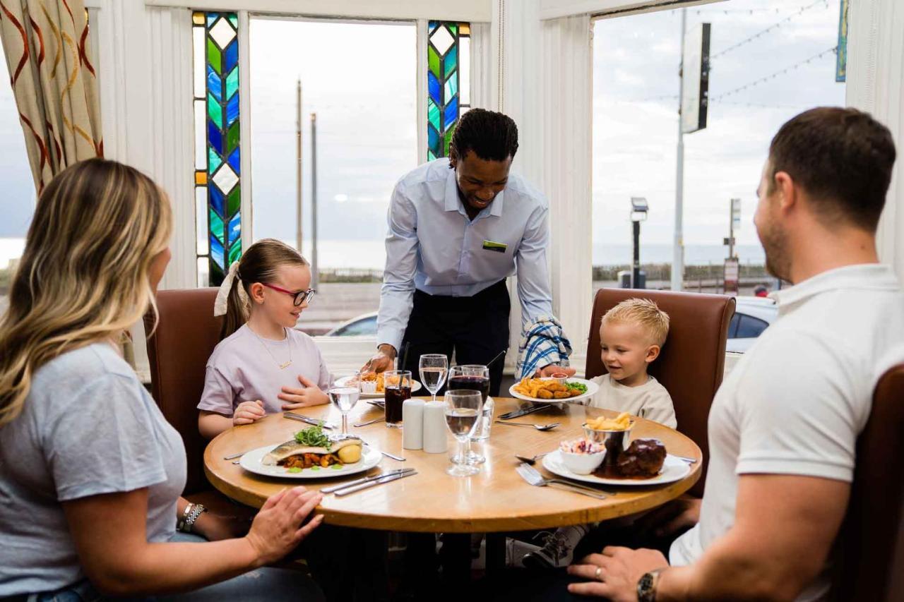 Cliffs Hotel 3*